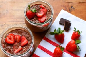  Dessert: Chia Seed Pudding with Berries & Dark Chocolate